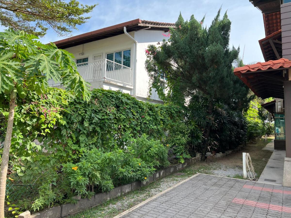 Melaka Beachfront Villa With Pool Exterior foto