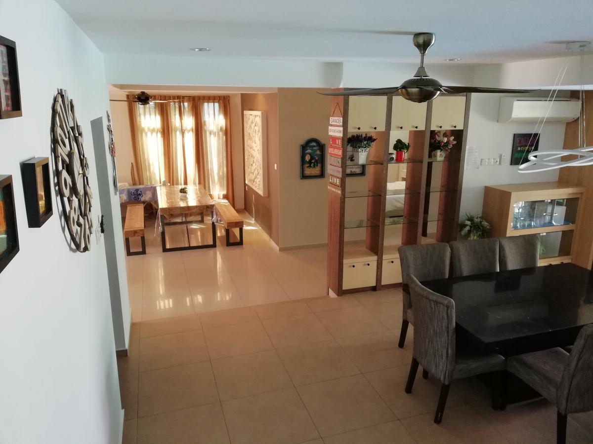 Melaka Beachfront Villa With Pool Exterior foto